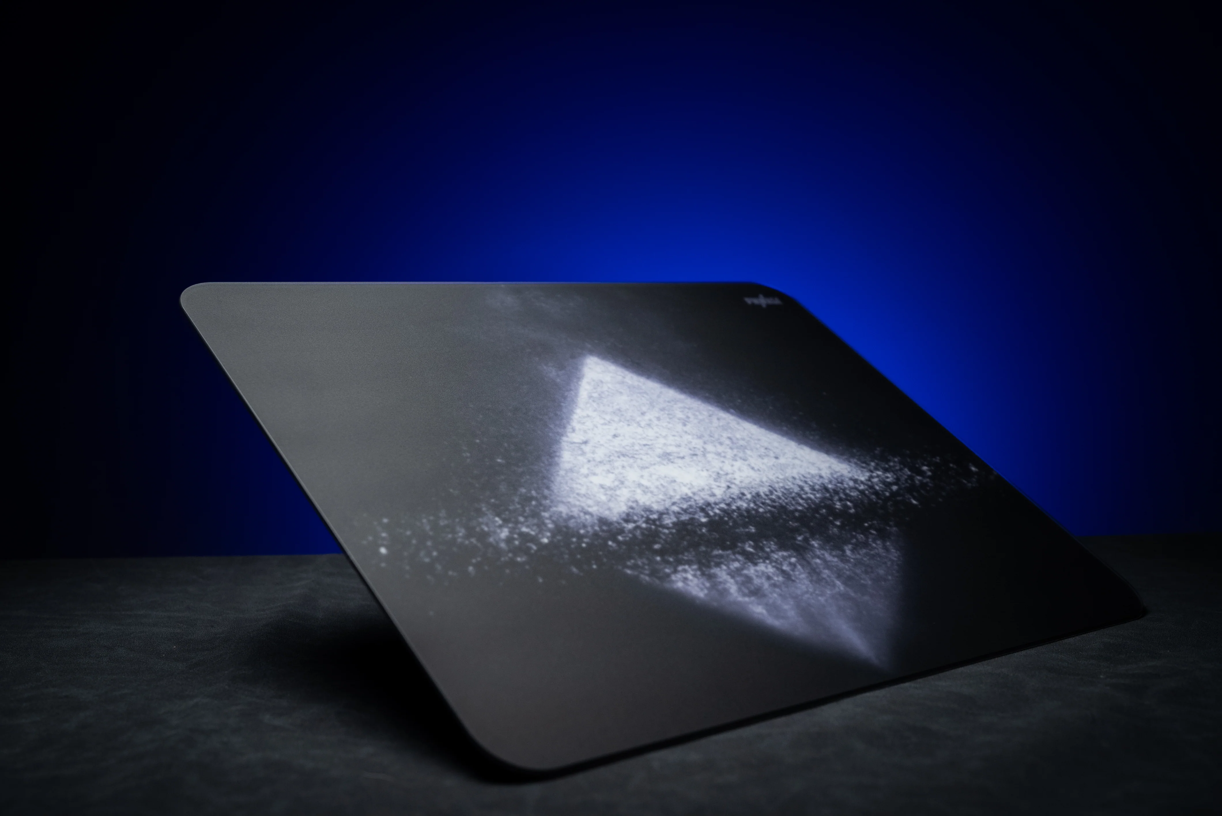 Pwnage Ultra Glide Pyramid Glasspad - Image 5